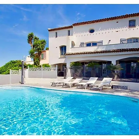 Rigaous - St. Raphael Hotel